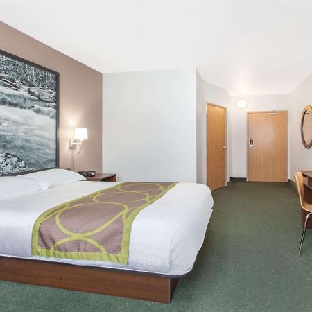 Hotel Super 8 By Wyndham Kenora Exteriér fotografie