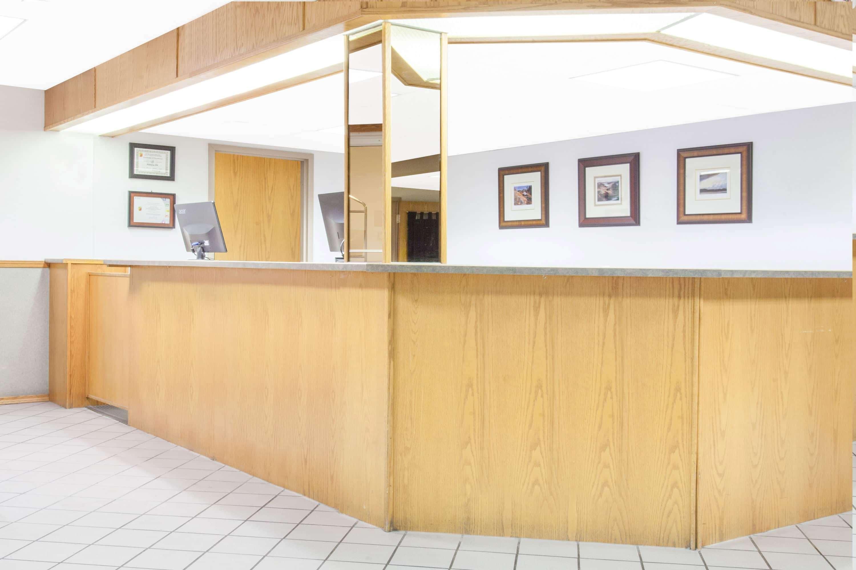 Hotel Super 8 By Wyndham Kenora Exteriér fotografie
