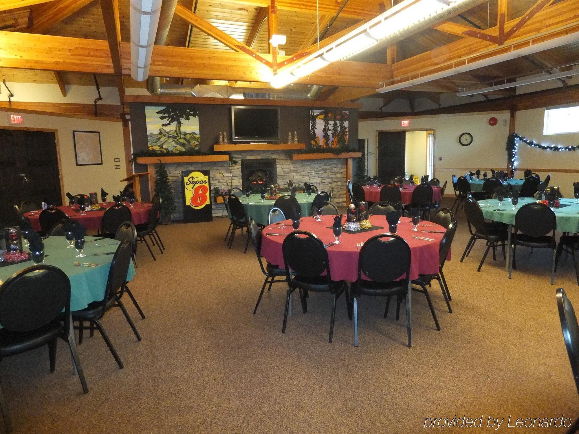Hotel Super 8 By Wyndham Kenora Restaurace fotografie