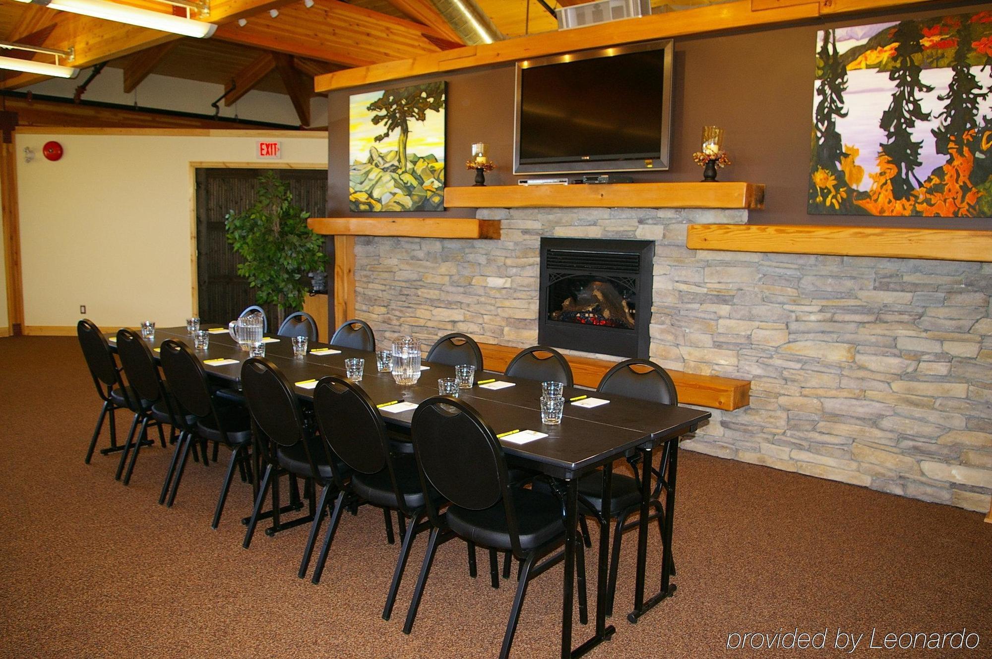 Hotel Super 8 By Wyndham Kenora Obchodní fotografie
