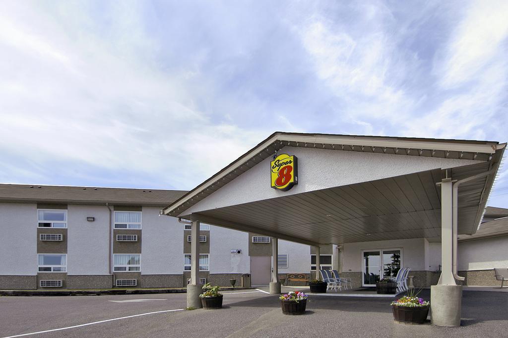 Hotel Super 8 By Wyndham Kenora Exteriér fotografie